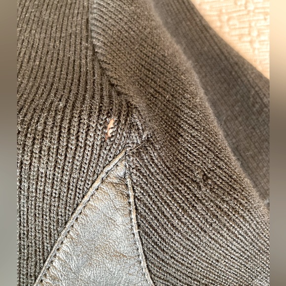 Amaya Arzuaga Ribbed Knitted Top With Lambskin 40( S/M US) - Picture 9 of 16